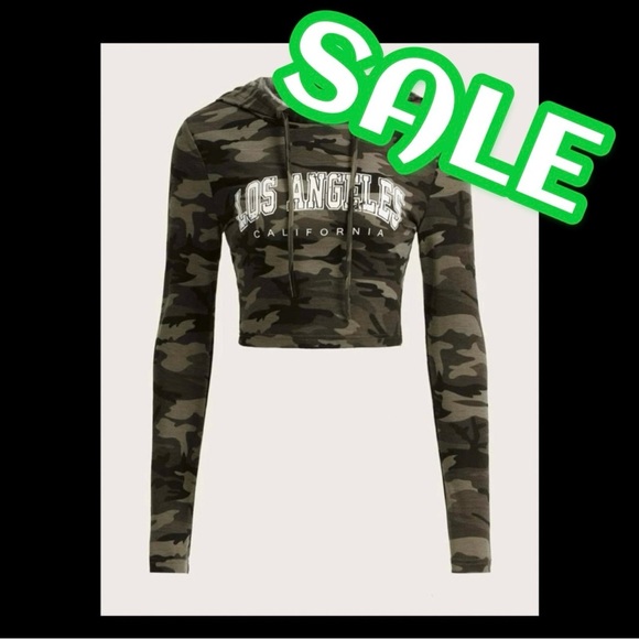 SHEIN Tops - Women’s LA Camo Print Cropped Hoodie NWT Size Large